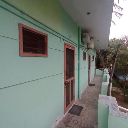 Sri Shankaraa Guest House Тируваннамалай Экстерьер фото